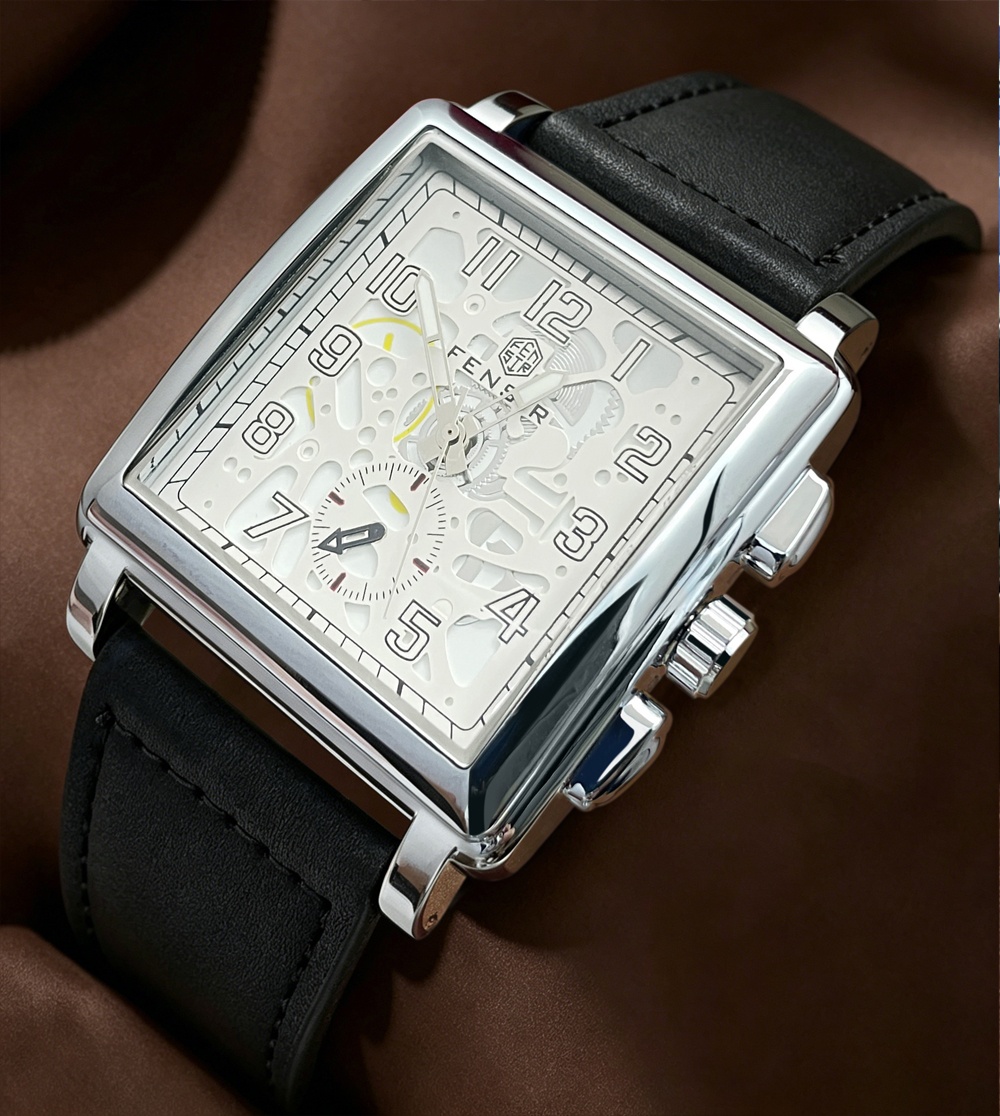 Um Item Popular no Comércio Ex - Luxury Watch Trading avaliação e preço