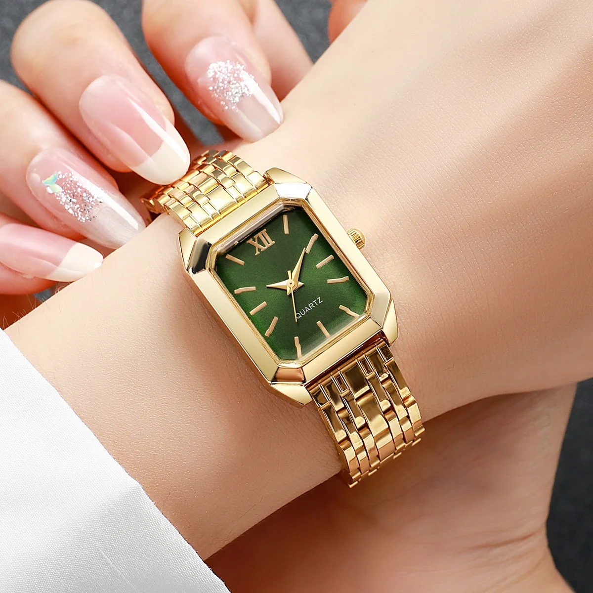 Relógio Feminino Surpresa em C - Luxury Watch Square avaliação e preço